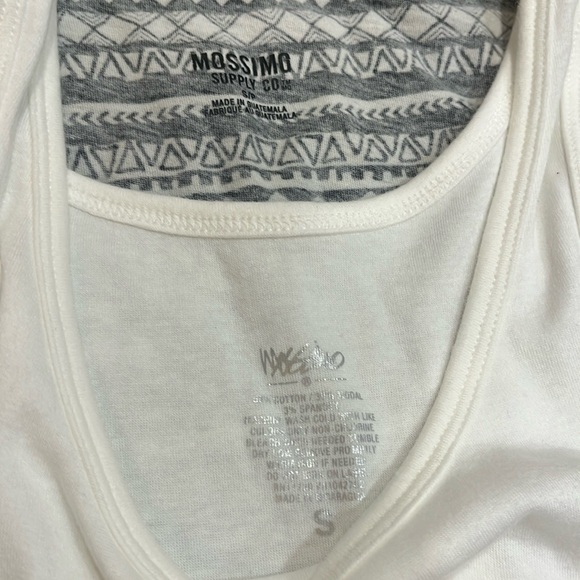 MOSSIMO tops 🖤 - Picture 2 of 5